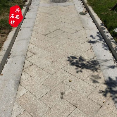 厂家供应荔枝面黄锈石花岗岩黄锈石黄金麻火烧板卡麦火烧面黄锈石图2