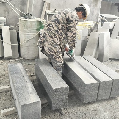 花岗岩芝麻灰白路沿侧石火烧板路缘牙石路边树围石人行道市政工程图3