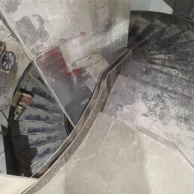 义乌订制室内旋转楼梯跃层弧形钢板楼梯酒店钢制爬梯室外消防楼梯图4