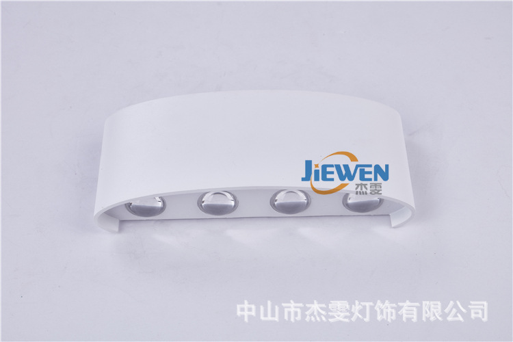 0G2A3582