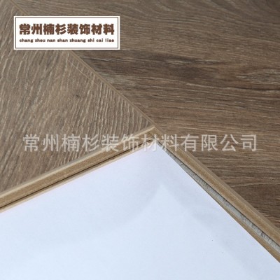 厂家黑胡桃人字拼鱼骨拼多层实木复合地板12mmE0环保地暖原木本色图2
