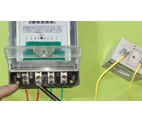 没有系统学习过电工技术，很少有电工会接电表，特别是第二种方法