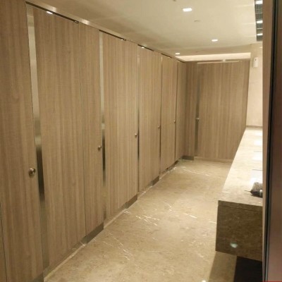 公共卫生间隔断抗倍特板商场公厕防潮板金属蜂窝板铝合金厕所隔板图4