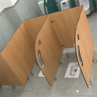 幼儿园卫生间幼稚园厕所隔板抗倍特防水隔板彩色幼儿园隔板隔断