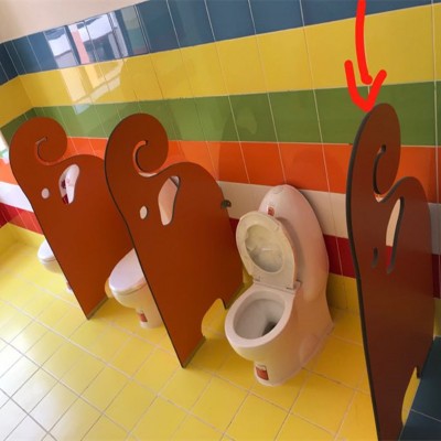 幼儿园厕所挡板 卫生间小便器隔断挡板 彩色防潮板儿童卫生间图2