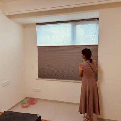 卧室阳台日夜两用蜂巢帘手动电动升降智能百褶蜂巢风琴帘生产厂家图3