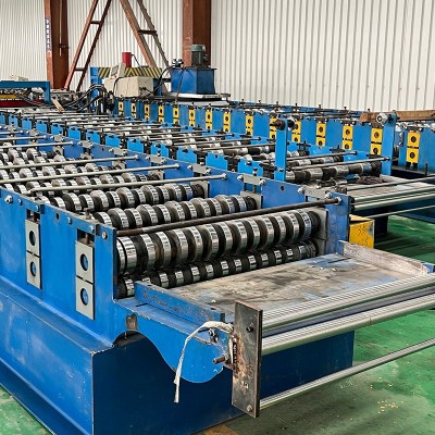 YX130-300-600型搭接彩钢瓦楞板 镀锌压型钢板 护栏用冷弯彩钢瓦图4