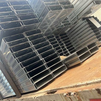 镀锌c型钢q235b光伏支架锌铝镁热镀锌支架配件一站式光伏工程型钢图3