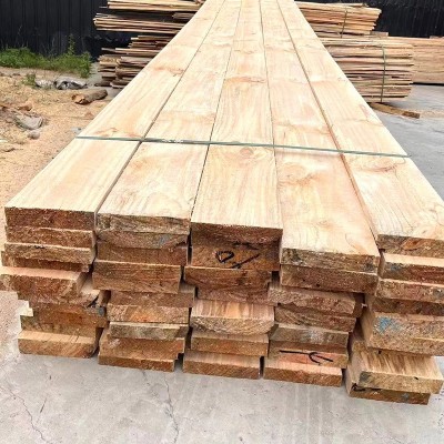 厂家供应木板木方建筑工地建筑木方辐射松木条枕木木材松木量大优图2