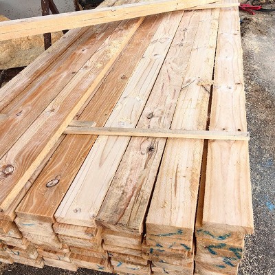 厂家供应木板木方建筑工地建筑木方辐射松木条枕木木材松木量大优图4