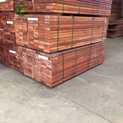 菠萝格防腐木实木圆柱户外木栈道河道护栏柳桉木圆棒异形扶手制作图3