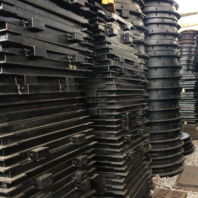 厂家现货球墨铸铁井盖 圆形球墨井盖 市政道路用铸铁排水沟盖板图3