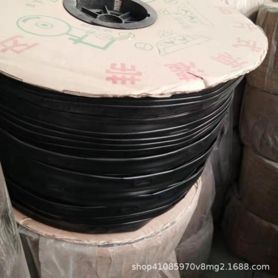 贴片式滴灌带农用节水灌溉温室草莓大棚膜下滴灌带单孔双孔滴灌带图2